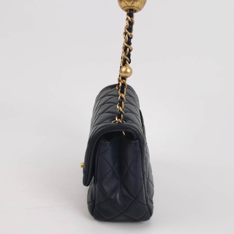 Chanel Classic Flap季節限定款方胖子羊皮菱格絎縫金球雙C扣皮穿鏈斜背包單肩包-2