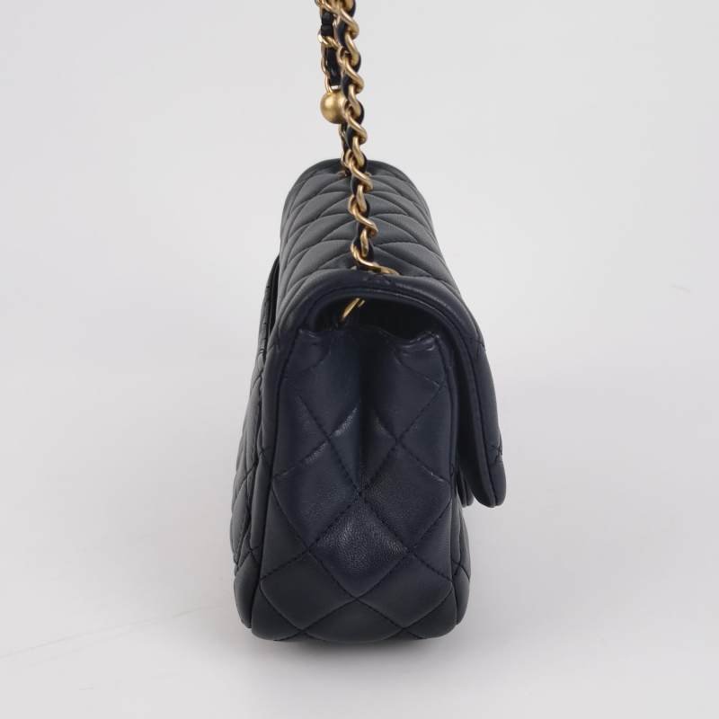 Chanel Classic Flap季節限定款方胖子羊皮菱格絎縫金球雙C扣皮穿鏈斜背包單肩包-3