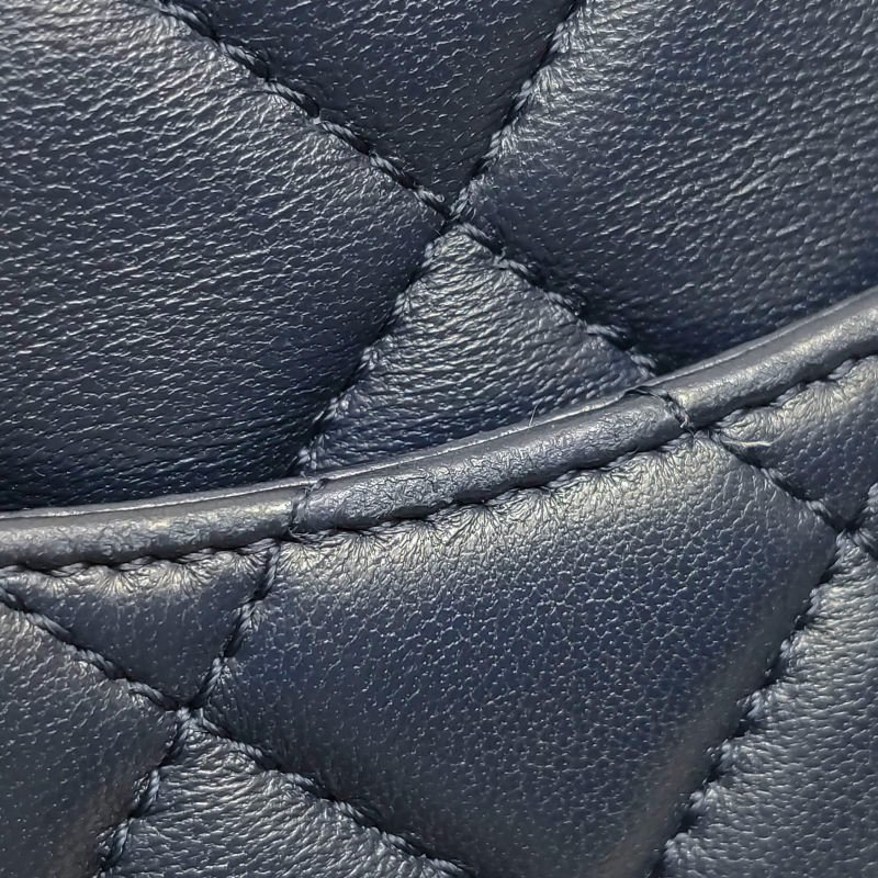 Chanel Classic Flap季節限定款方胖子羊皮菱格絎縫金球雙C扣皮穿鏈斜背包單肩包-16