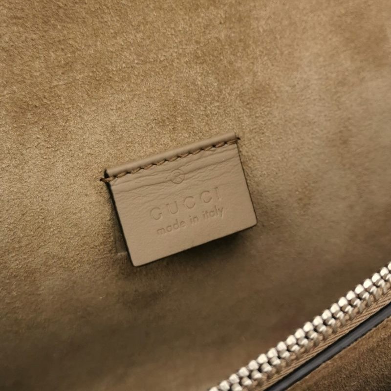 Gucci Dionysus酒神包中翻毛皮GG老花雙虎頭搭扣單肩包-7