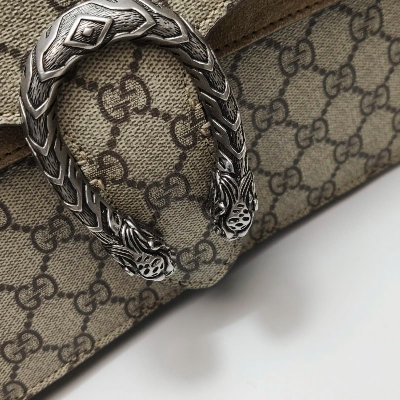 Gucci Dionysus酒神包中翻毛皮GG老花雙虎頭搭扣單肩包-11
