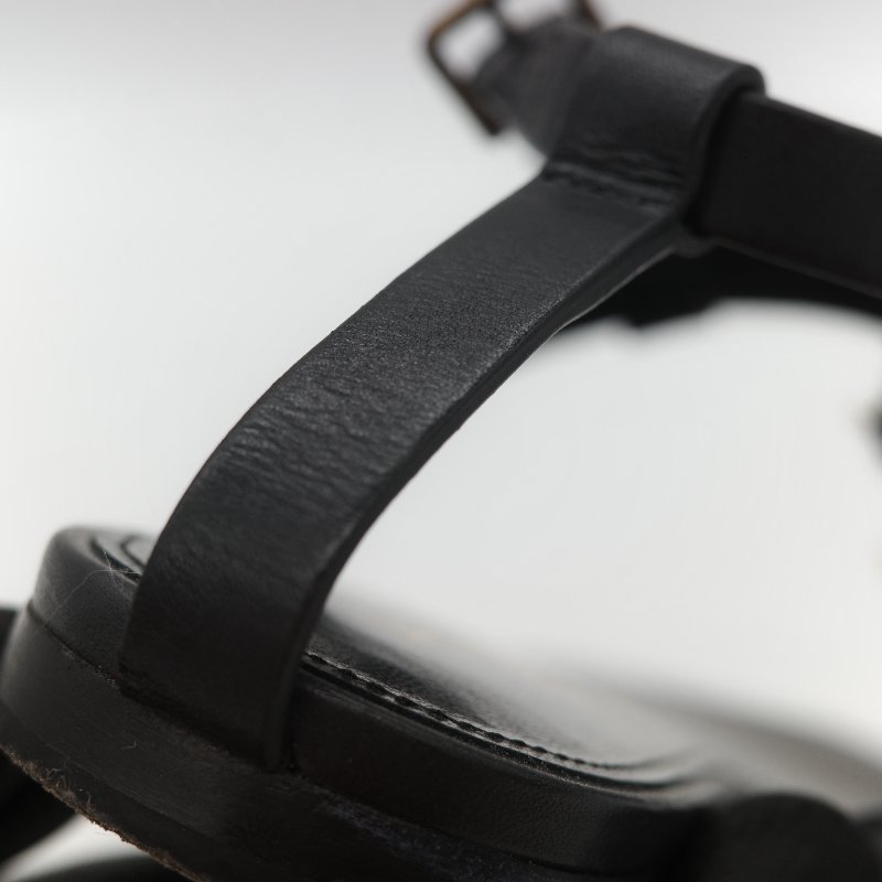 Saint Laurent 聖羅蘭 YSL 金屬 Logo 復古銅金 黑色牛皮 平底涼鞋-10