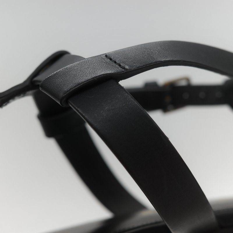 Saint Laurent 聖羅蘭 YSL 金屬 Logo 復古銅金 黑色牛皮 平底涼鞋-17