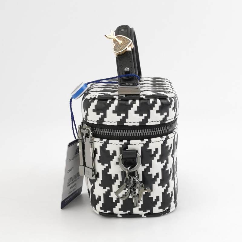 Dior Lady Dior戴妃包迷你牛皮拼色字母Logo吊飾斜背包-3