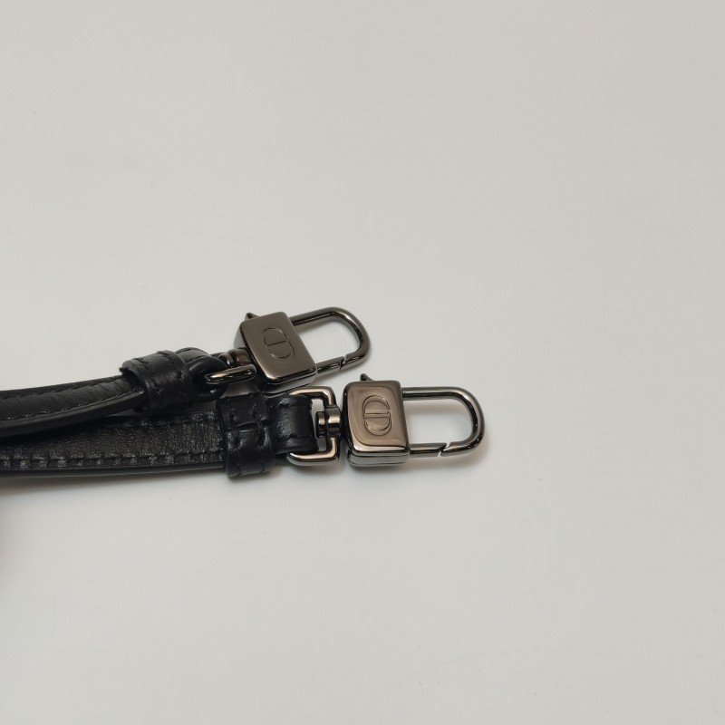 Dior Lady Dior戴妃包迷你牛皮拼色字母Logo吊飾斜背包-14