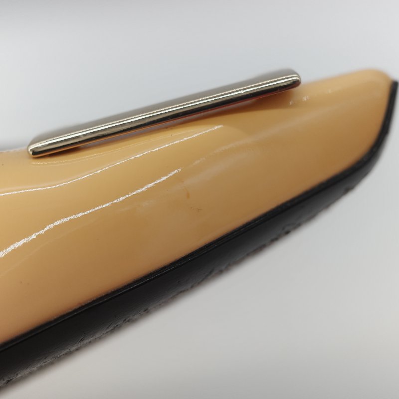 Roger Vivier Belle Vivier Pumps In Patent Leather 裸色 漆皮金色方釦粗跟低跟鞋-9