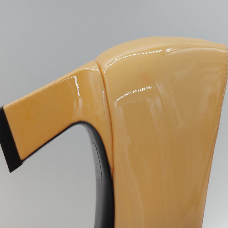 Roger Vivier Belle Vivier Pumps In Patent Leather 裸色 漆皮金色方釦粗跟低跟鞋-11