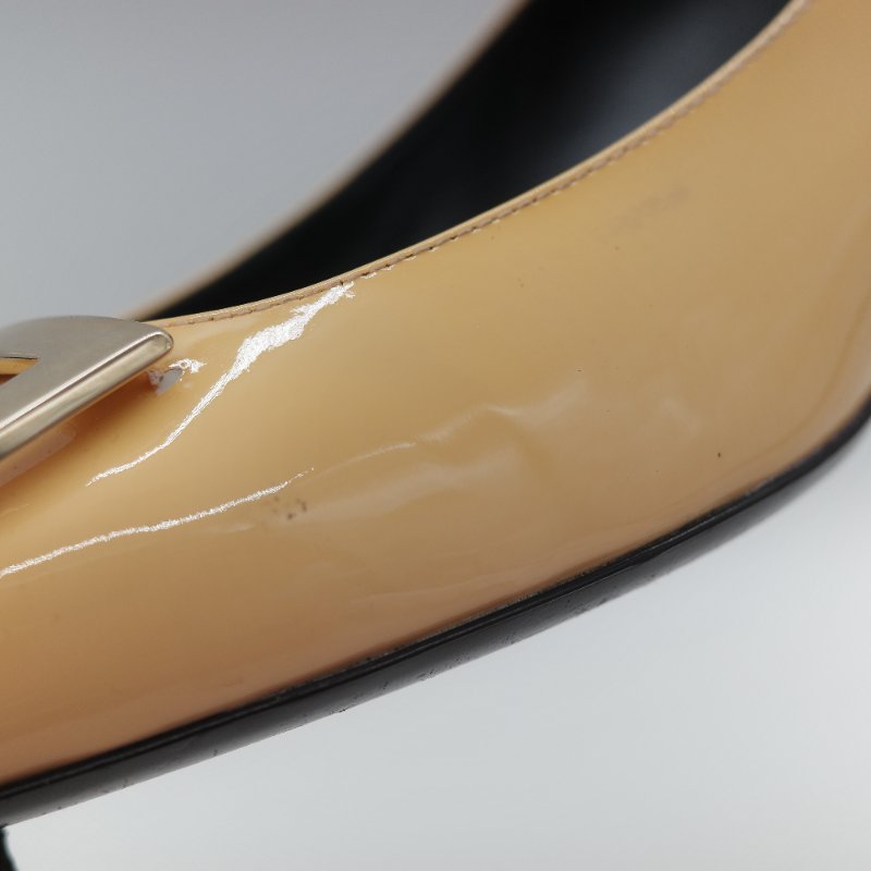 Roger Vivier Belle Vivier Pumps In Patent Leather 裸色 漆皮金色方釦粗跟低跟鞋-16