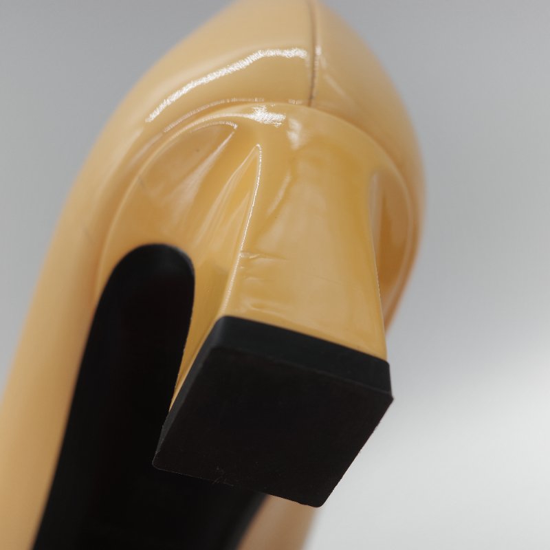 Roger Vivier Belle Vivier Pumps In Patent Leather 裸色 漆皮金色方釦粗跟低跟鞋-19