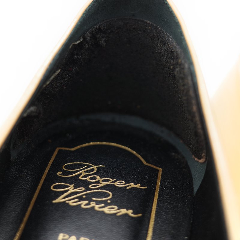 Roger Vivier Belle Vivier Pumps In Patent Leather 裸色 漆皮金色方釦粗跟低跟鞋-23