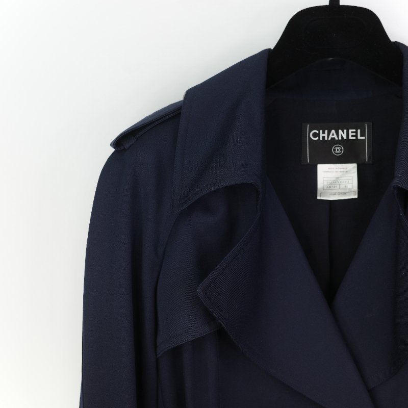 Chanel 香奈兒 2025/26 Coco Neige 海軍藍 棉質 混紡 繫帶式 風衣外套-4