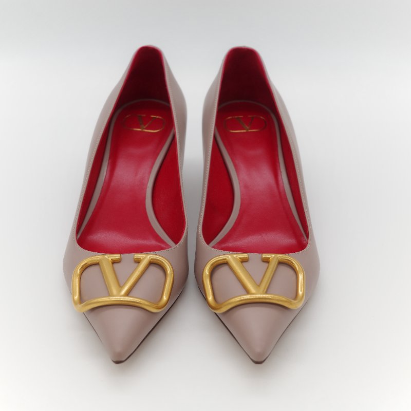 Valentino 范倫鐵諾 藕粉色牛皮 V Logo 淺口 小跟鞋 貓跟鞋 工作鞋-1