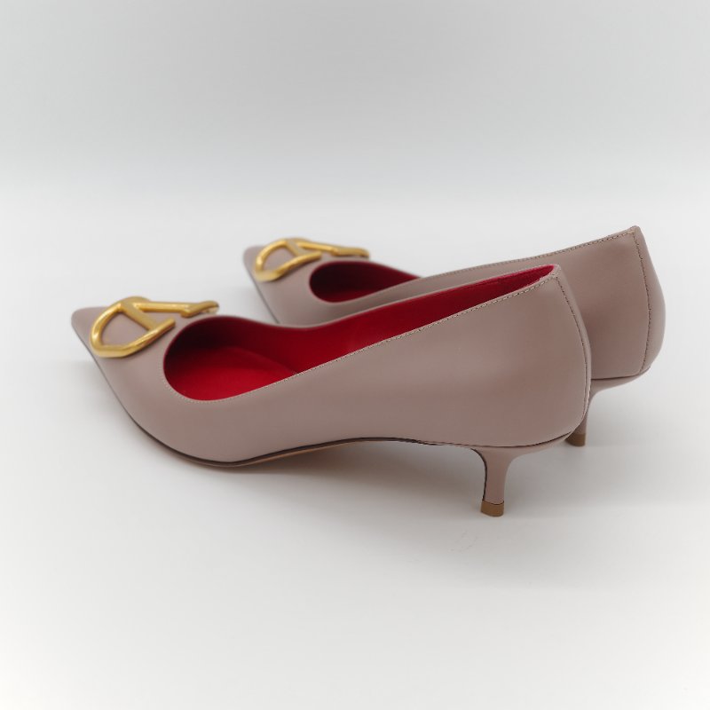 Valentino 范倫鐵諾 藕粉色牛皮 V Logo 淺口 小跟鞋 貓跟鞋 工作鞋-4