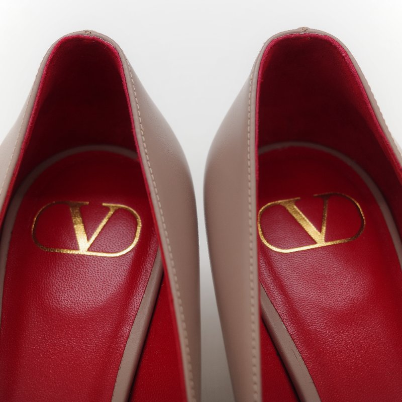 Valentino 范倫鐵諾 藕粉色牛皮 V Logo 淺口 小跟鞋 貓跟鞋 工作鞋-9