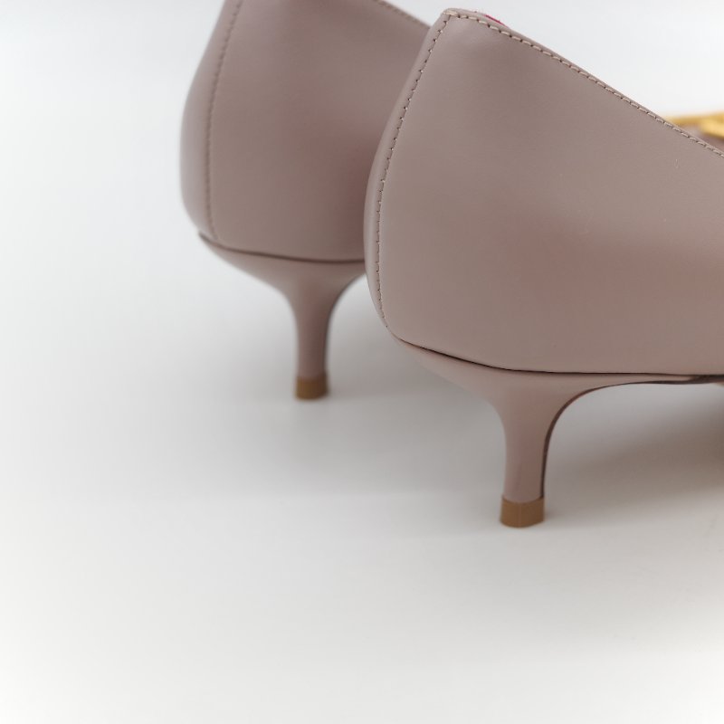 Valentino 范倫鐵諾 藕粉色牛皮 V Logo 淺口 小跟鞋 貓跟鞋 工作鞋-19