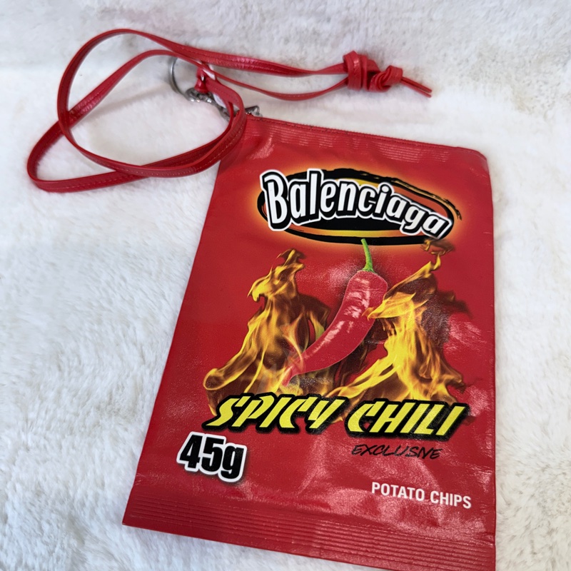 Balenciaga✨巴黎世家 2025春夏CHIPS洋芋片45g薯片手機包鑰匙包鑰匙扣掛件吊飾-0