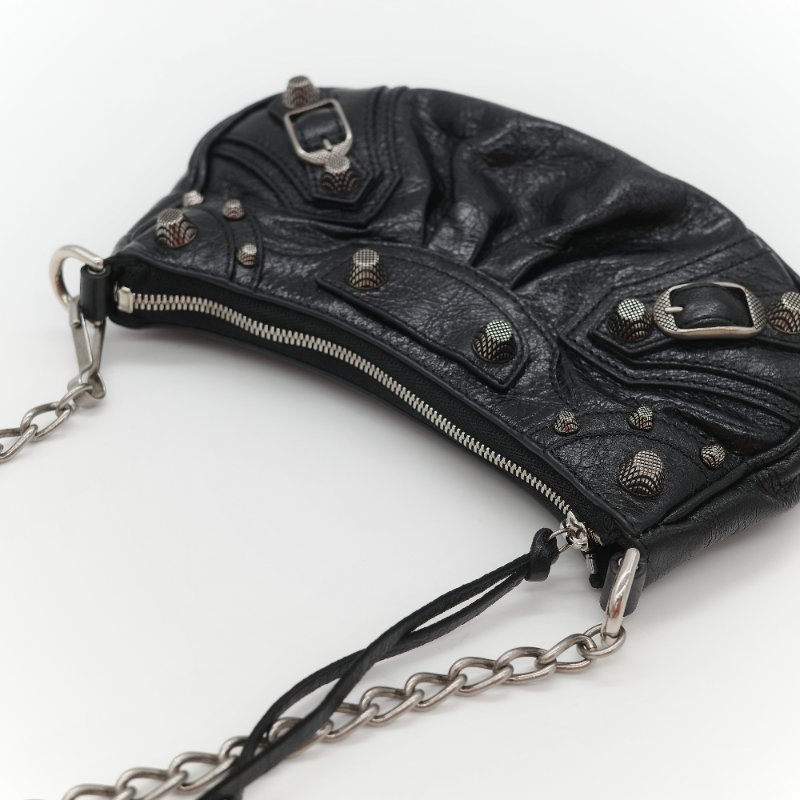 Balenciaga 巴黎世家 Le Cagole Mini 經典鉚釘 牛皮 肩背/斜背 兩用 彎月包-7