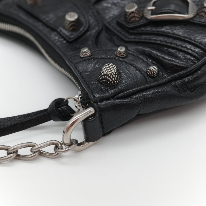 Balenciaga 巴黎世家 Le Cagole Mini 經典鉚釘 牛皮 肩背/斜背 兩用 彎月包-14