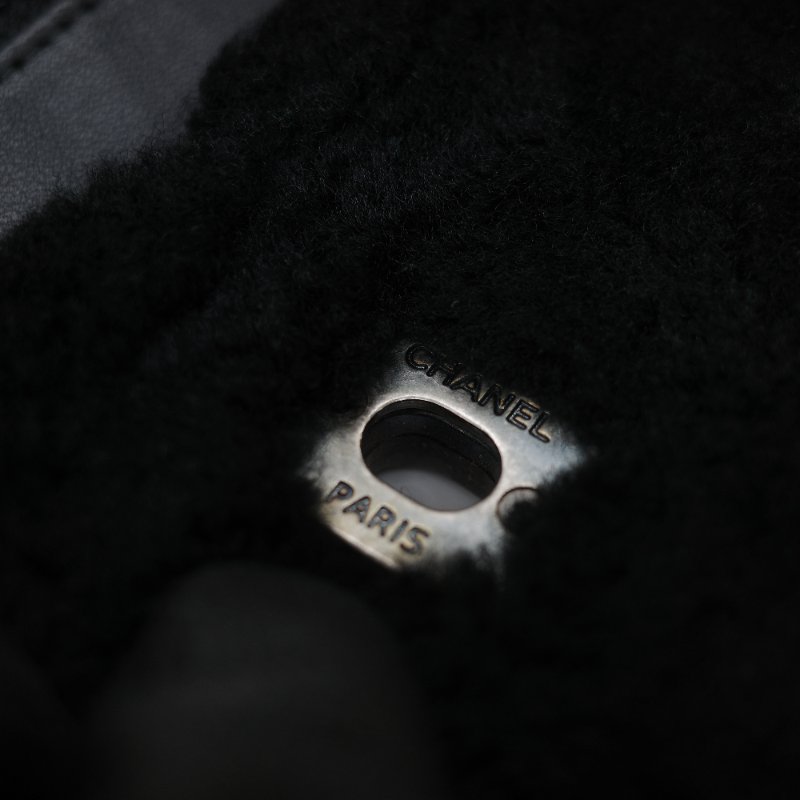 Chanel 香奈兒 銀扣 CC 菱格紋 羊羔毛 拼接 麂皮 托特包-19