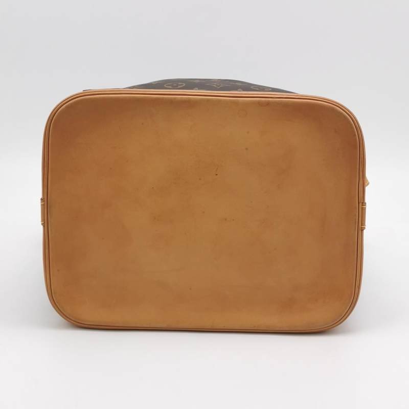 Louis Vuitton (LV) NOE中號植鞣革Monogram印花抽繩單肩包晶片款-5