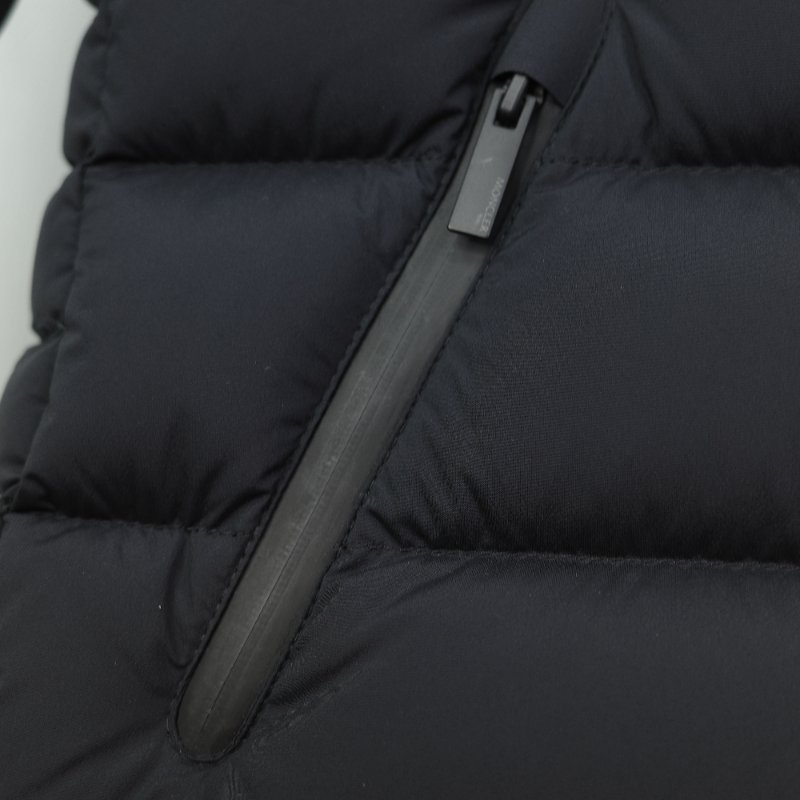 Moncler 黑色 Herbe Hooded 短款 Short Down Jacket 羽絨服-4