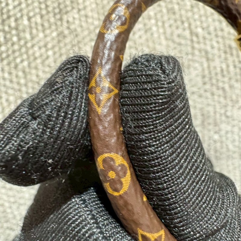 LV Confidential手環-2