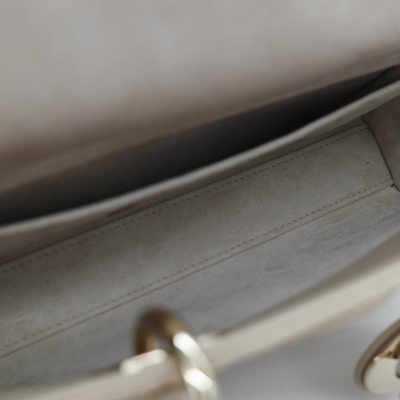 （超級新♥️）Dior 迪奧 D-joy 奶咖色 拿鐵色 羊皮 手提包 斜挎包-19