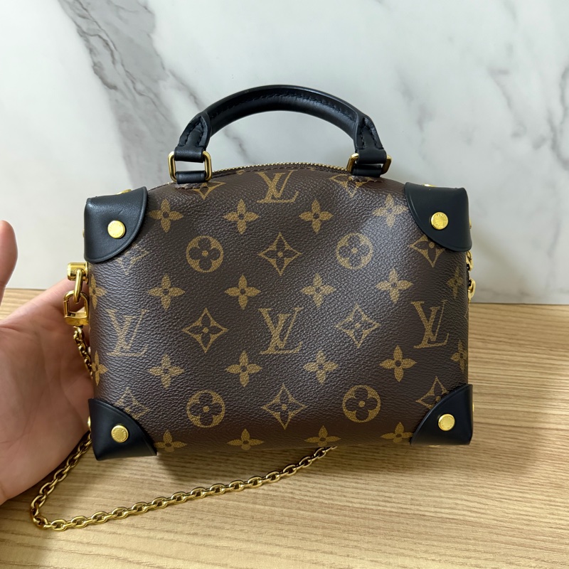 (近全新）LV monogram 軟盒子 M45571-2