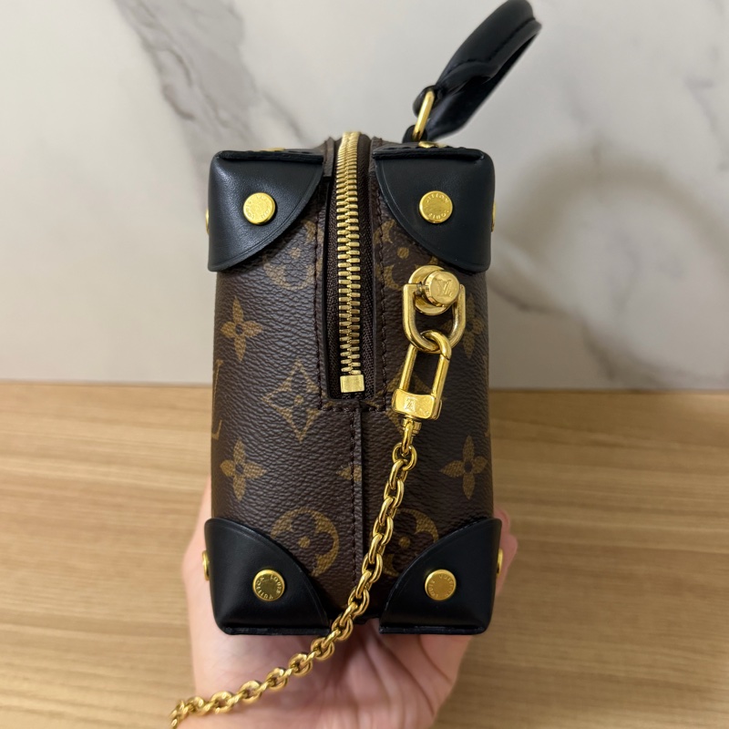 (近全新）LV monogram 軟盒子 M45571-4
