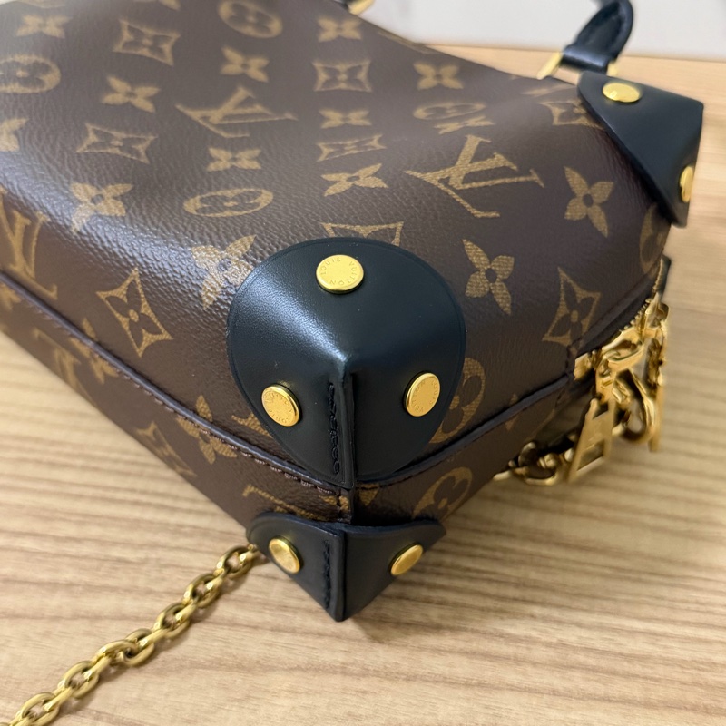 (近全新）LV monogram 軟盒子 M45571-14