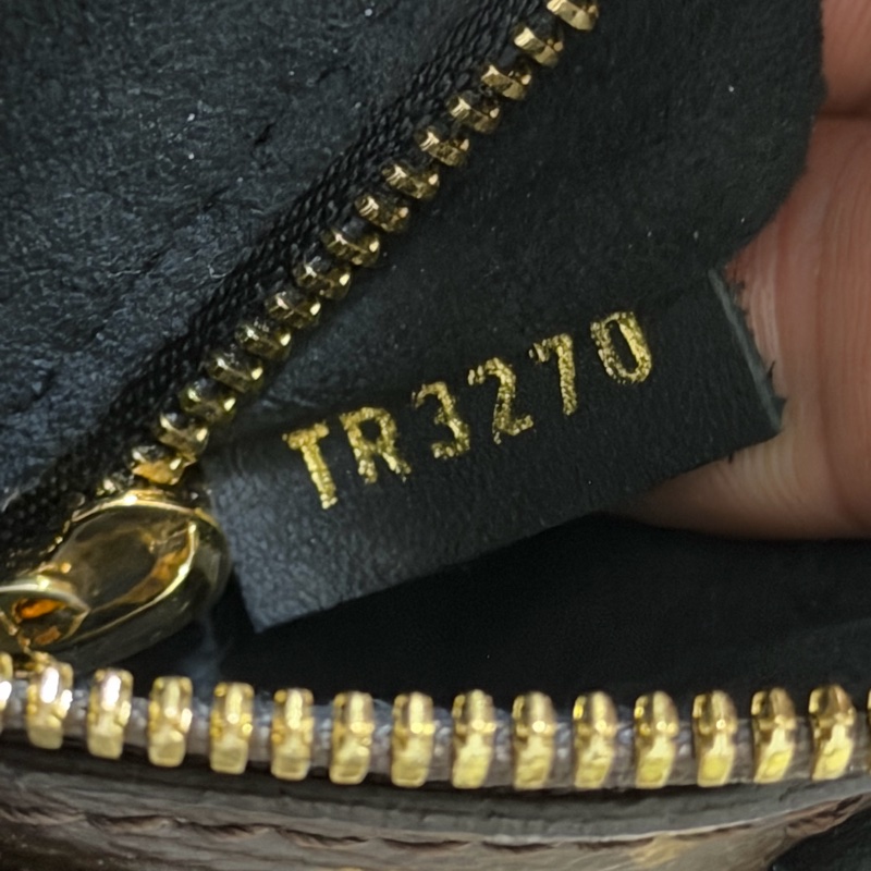 (近全新）LV monogram 軟盒子 M45571-20