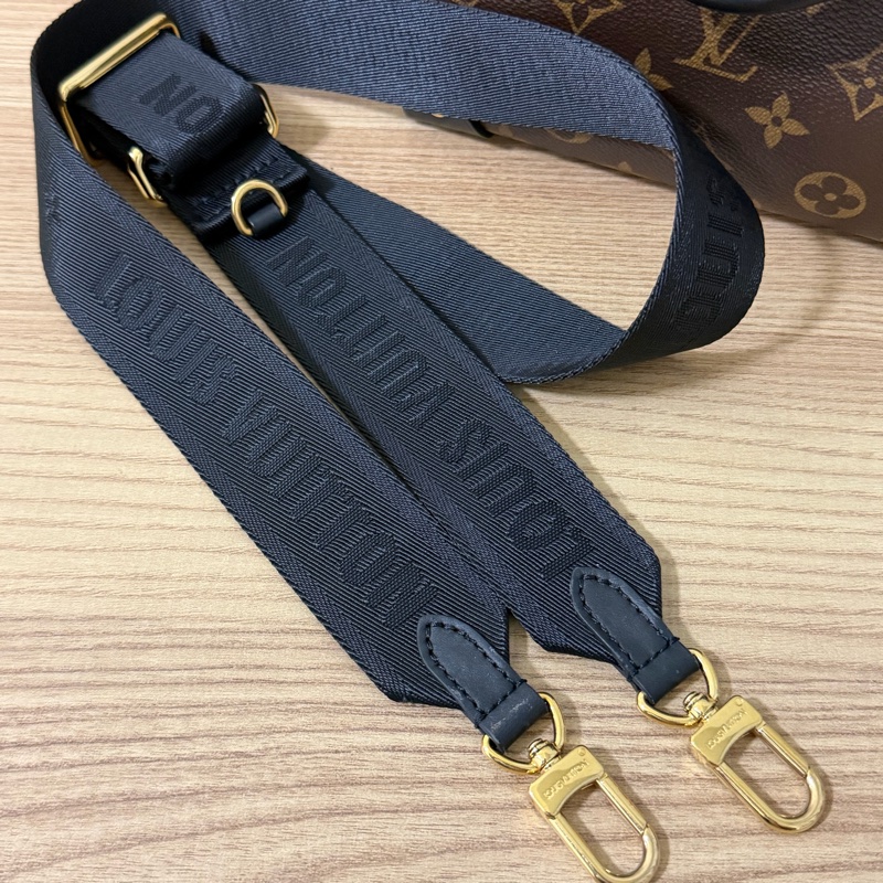 (近全新）LV monogram 軟盒子 M45571-21