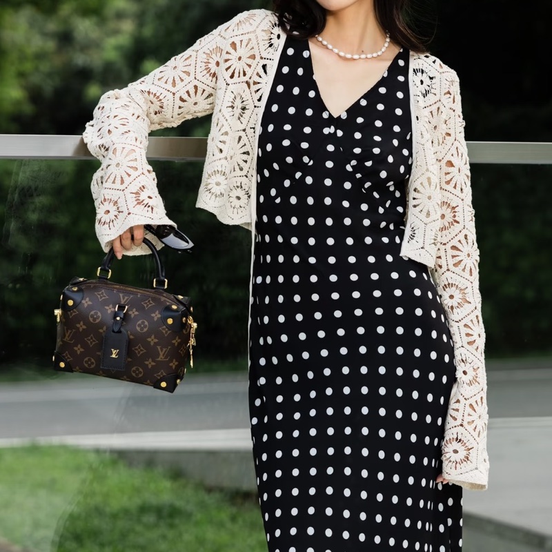 (近全新）LV monogram 軟盒子 M45571-24