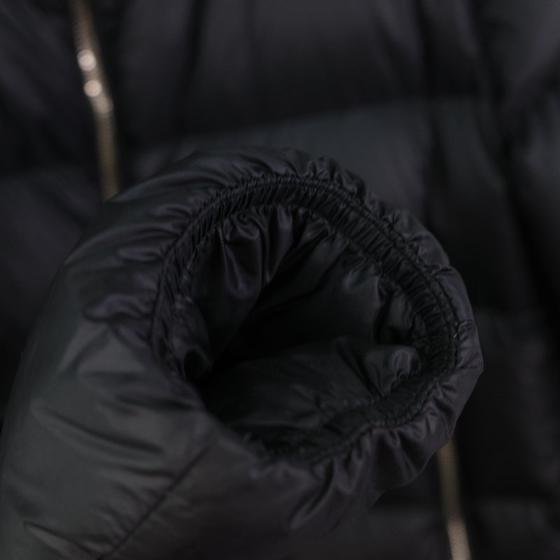 Moncler 黑色 短款 花邊收腰 羽絨外套 2 號-3