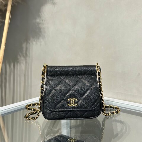 CHANEL 22K粒面牛皮斜背小包 - 黑金