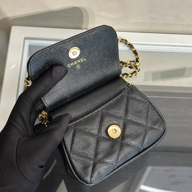 CHANEL 22K粒面牛皮斜背小包 - 黑金-7