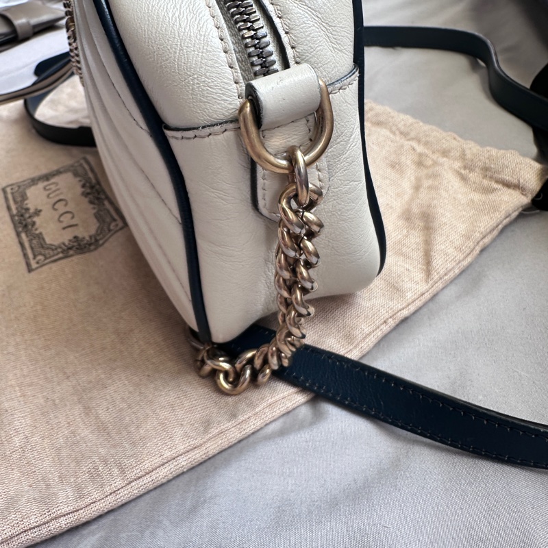 【✨四月超狂特價款✨】Gucci Marmont 拼色相機包(白x深藍)-4