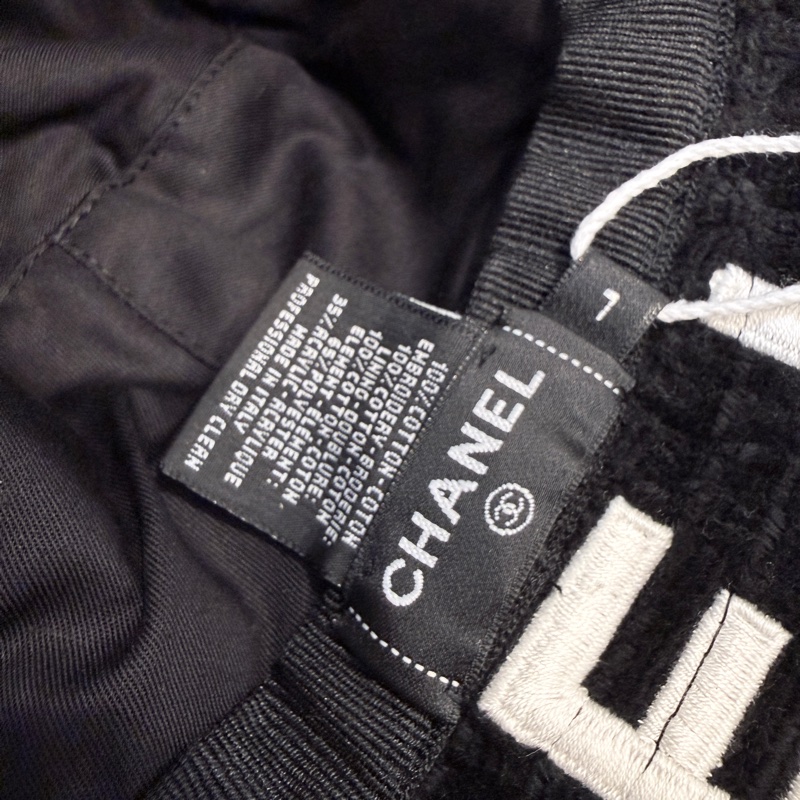 CHANEL✨coco beach黑白塗鴉雙c字母logo漁夫帽-5