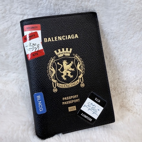 Balenciaga✨787742巴黎世家 徽章貼紙護照夾卡包護照套