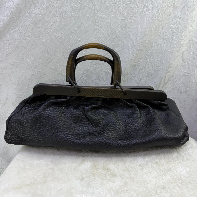 Vintage Gucci leather bag-0