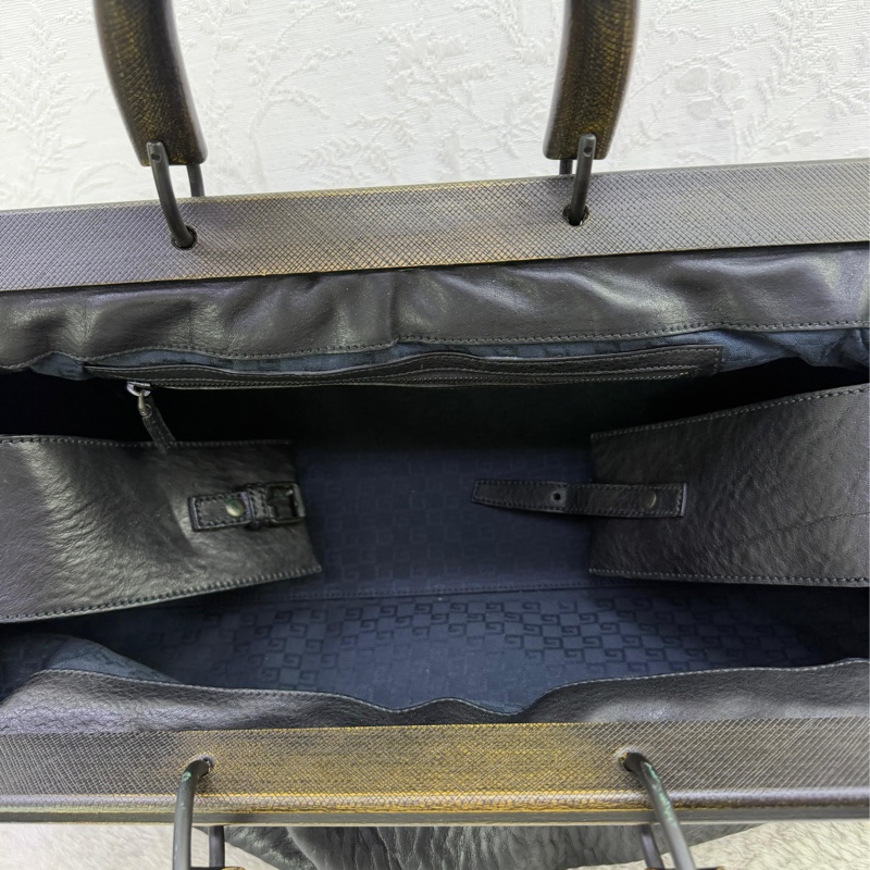 Vintage Gucci leather bag-12