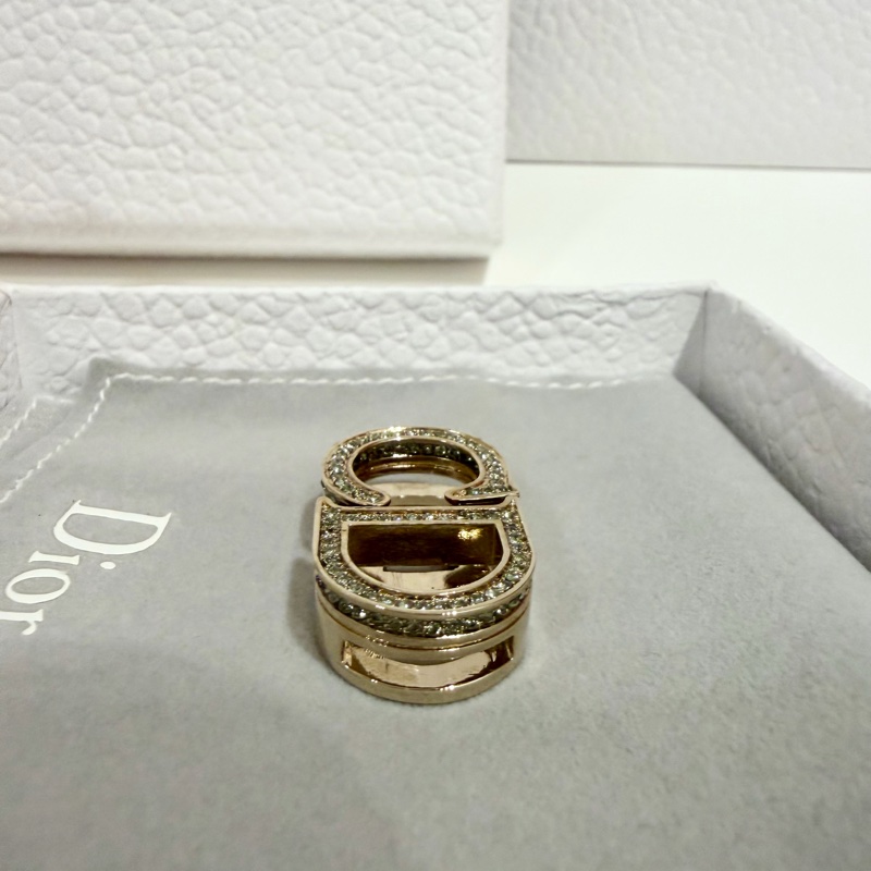 Dior經典皮革手環配件-3