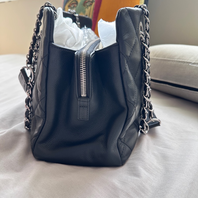 🖤【超低價福利品】Chanel 經典荔枝紋大雙C 鏈帶托特包 (附保卡/防塵袋) 🖤-2