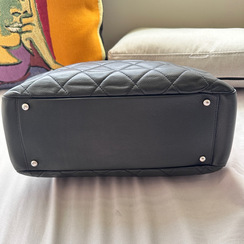 🖤【超低價福利品】Chanel 經典荔枝紋大雙C 鏈帶托特包 (附保卡/防塵袋) 🖤-9