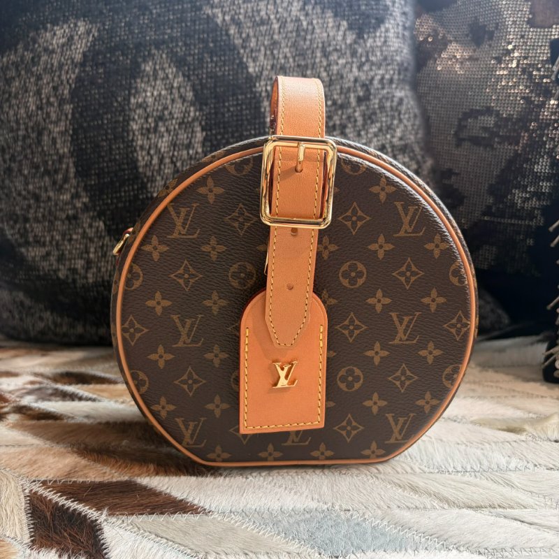 LV Petite Boite Chapeau 圓餅 晶片款-1