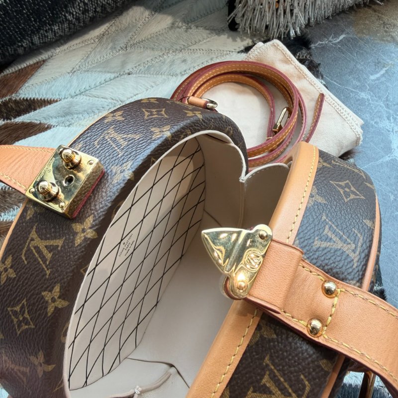 LV Petite Boite Chapeau 圓餅 晶片款-4