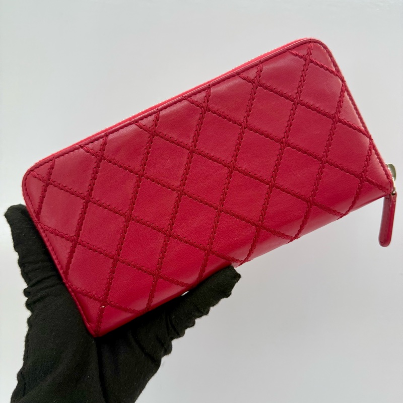 香奈兒 CHANEL Wild Stitch 系列紅色拉鍊長夾 NO.19-1