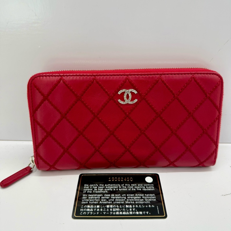 香奈兒 CHANEL Wild Stitch 系列紅色拉鍊長夾 NO.19-2