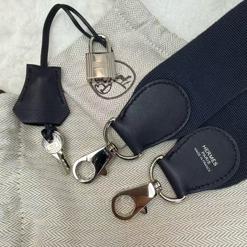 Hermes愛馬仕 牛奶盒子ToolBox20 肩帶款斜挎包-6