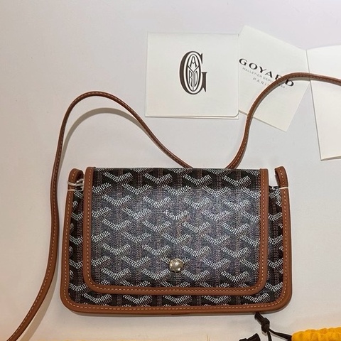 GOYARD｜  plumet 信封包 黑棕
